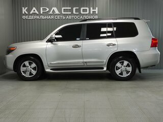 2013 Toyota Land Cruiser 200 Series Рестайлинг 1, серебристый, 3000000 рублей, вид 5