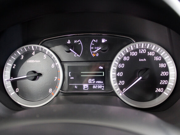 2015 Nissan Sentra VII (B17), серебристый, 950000 рублей - вид 12