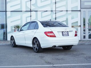 2013 Mercedes-Benz C-Класс 180 BlueEFFICIENCY III (W204) Рестайлинг, белый, 1288000 рублей, вид 3