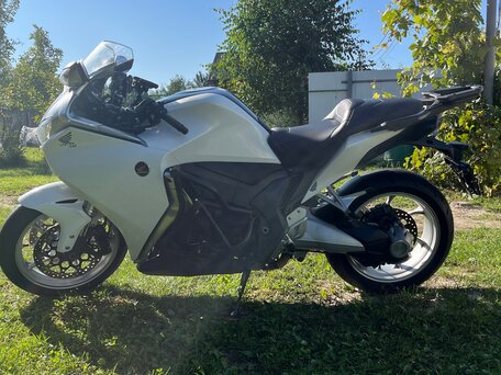 2013 Honda VFR 1200, белый, 900000 рублей, вид 4