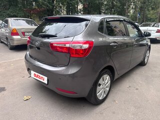 2014 Kia Rio 6-speed III, серый, 835000 рублей, вид 5