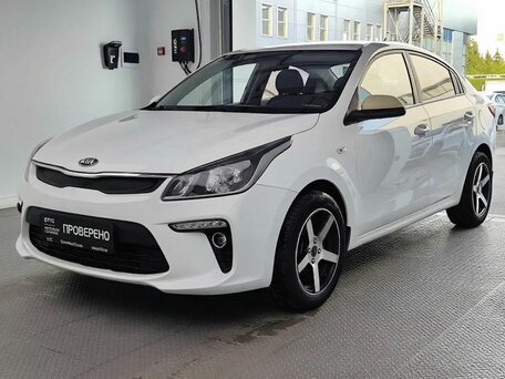 2017 Kia Rio IV, белый, 1120000 рублей, вид 1
