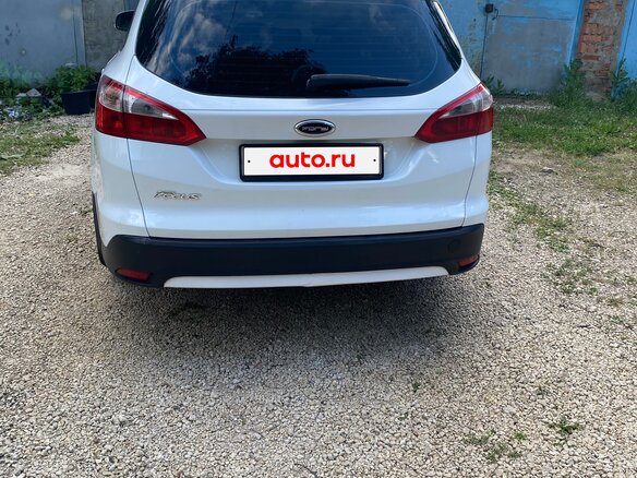 2013 Ford Focus III, белый, 720000 рублей - вид 3