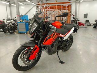 2019 KTM 790 Adventure, оранжевый, 880000 рублей, вид 5