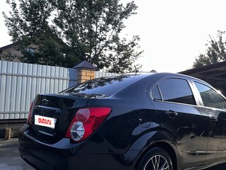 2012 Chevrolet Aveo II, чёрный, 498000 рублей, вид 3