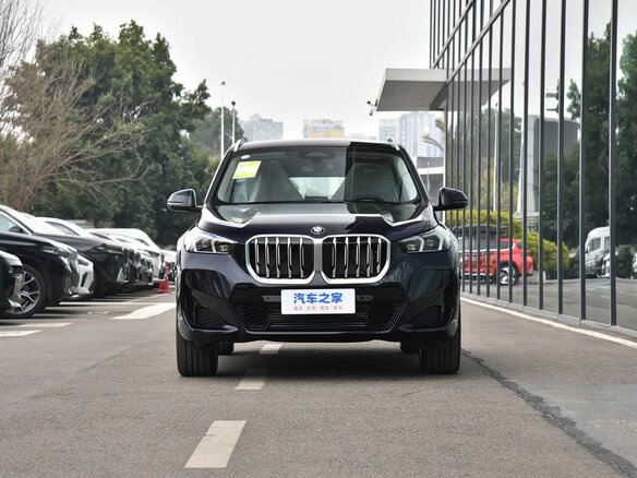 2026 BMW X1 Long 25Li xDrive III (U11/U12), чёрный, 6799900 рублей - вид 1