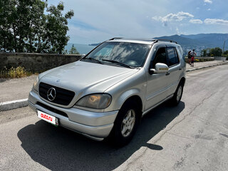 2000 Mercedes-Benz M-Класс 320 I (W163), серый, 595000 рублей, вид 1
