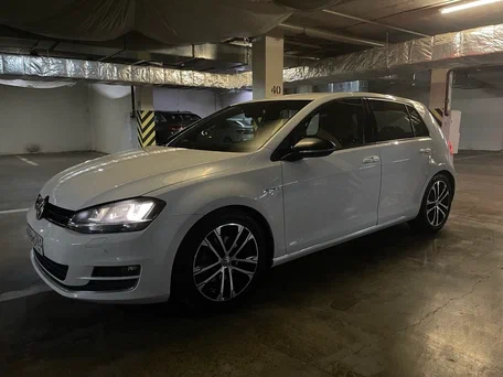 2015 Volkswagen Golf VII, белый, 1550000 рублей, вид 1