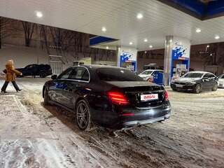 2019 Mercedes-Benz E-Класс 220 d V (W213, S213, C238), чёрный, 3300000 рублей, вид 4