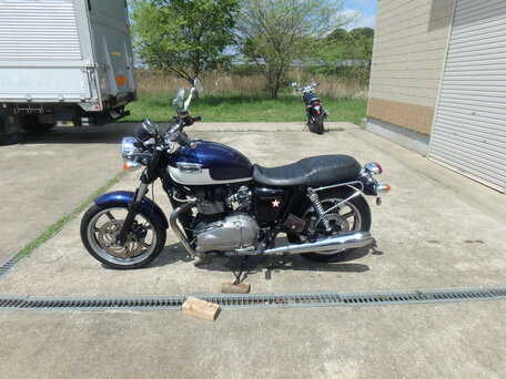 2010 Triumph Bonneville, чёрный, 600000 рублей, вид 1