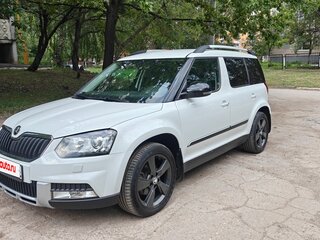2017 Skoda Yeti I Рестайлинг, белый, 1400000 рублей, вид 1