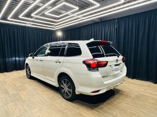 2015 Toyota Corolla Fielder XI (E160, E170, E180) Рестайлинг 1, белый, 1279000 рублей, вид 4