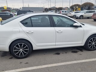 2013 Skoda Octavia III (A7), белый, 1350000 рублей, вид 4