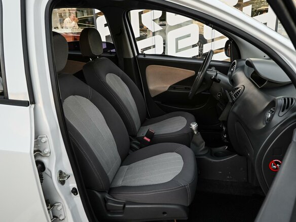 2013 Chery IndiS (S18D) I, белый, 489000 рублей - вид 7