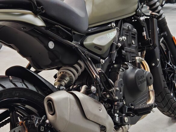 2026 Royal Enfield Guerrilla 450, зелёный, 559000 рублей - вид 10