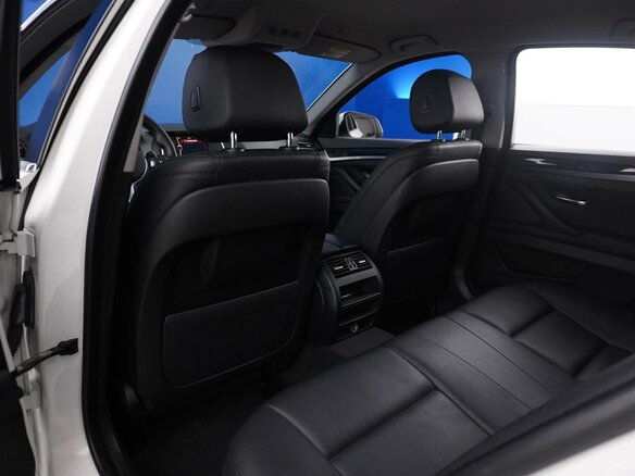 2013 BMW 5 серии 520d VI (F10/F11/F07) Рестайлинг, белый, 1799999 рублей - вид 9