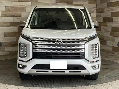2022 Mitsubishi Delica D:5 I Рестайлинг, белый, 3430000 рублей, вид 2