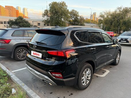2019 Hyundai Santa Fe IV, чёрный, 2900000 рублей, вид 4