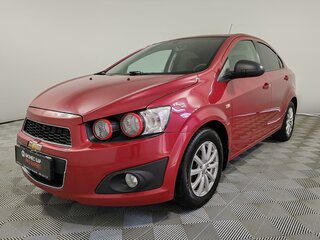 2014 Chevrolet Aveo II, красный, 720000 рублей, вид 1