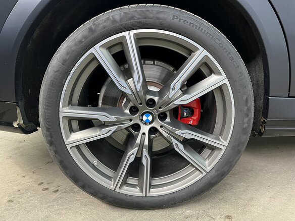2022 BMW X6 M50i III (G06), синий, 10990000 рублей - вид 7