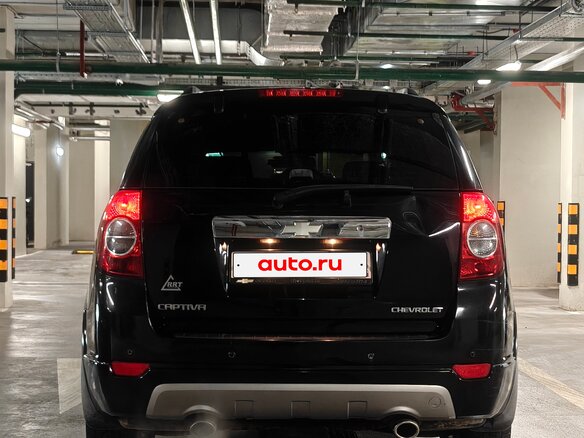 2011 Chevrolet Captiva I, чёрный, 750000 рублей - вид 4