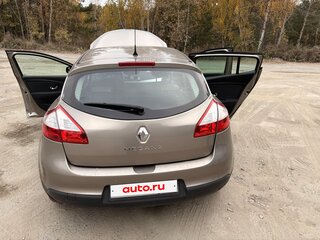 2011 Renault Megane III, бежевый, 580000 рублей, вид 2