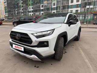 2024 Toyota RAV4 V (XA50), белый, 3790000 рублей, вид 3
