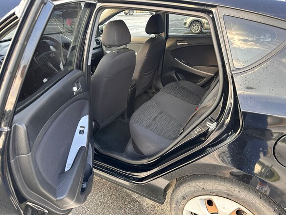 2014 Hyundai Solaris I Рестайлинг, чёрный, 710000 рублей - вид 11
