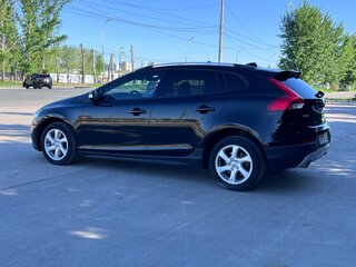 2017 Volvo V40 Cross Country I Рестайлинг, чёрный, 1520000 рублей, вид 4