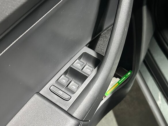 2021 Skoda Rapid II, серый, 1750000 рублей - вид 18
