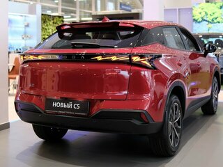 2026 Omoda C5 II, красный, 2399000 рублей, вид 4