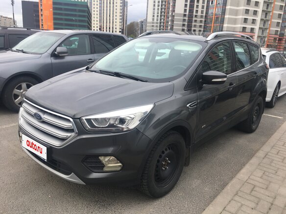 2018 Ford Kuga II Рестайлинг, серый, 1200000 рублей