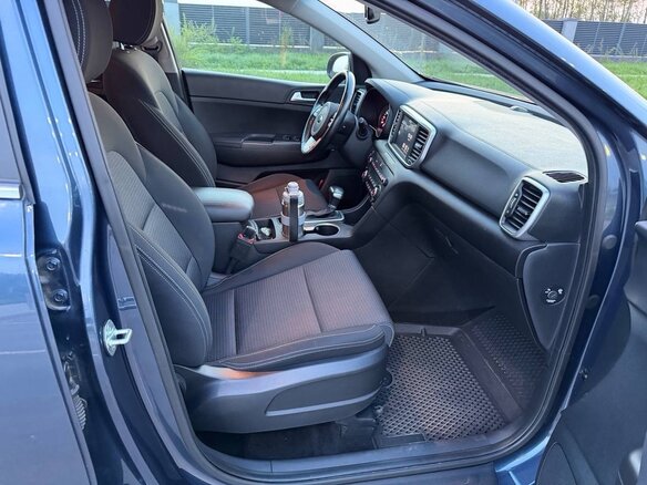 2021 Kia Sportage IV Рестайлинг, синий, 2490000 рублей - вид 19
