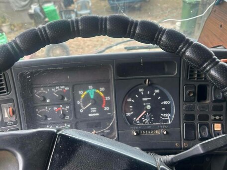 1991 Scania R-Series, жёлтый, 509429 рублей, вид 3