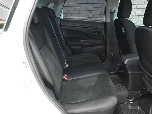 2012 Mitsubishi ASX I Рестайлинг, белый, 900000 рублей - вид 11