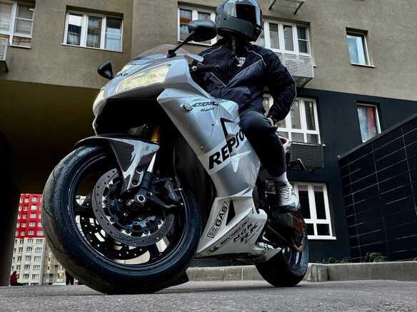 2007 Honda CBR 600RR, белый, 550000 рублей