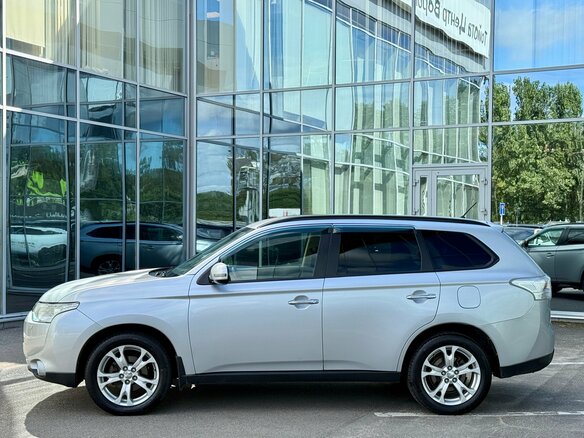 2013 Mitsubishi Outlander III, серебристый - вид 7