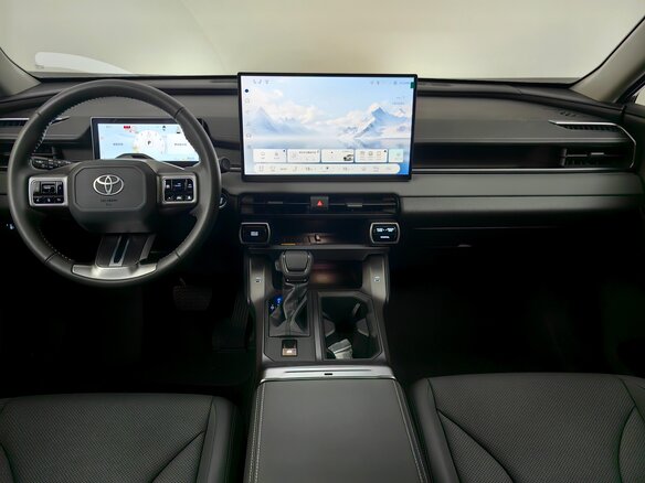 2026 Toyota RAV4 VI (XA60), чёрный - вид 12