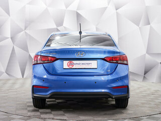 2017 Hyundai Solaris II, синий, 1106000 рублей, вид 4
