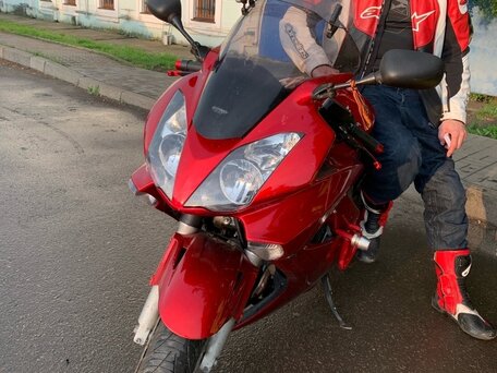 2002 Honda VFR 800, красный, 425000 рублей, вид 3