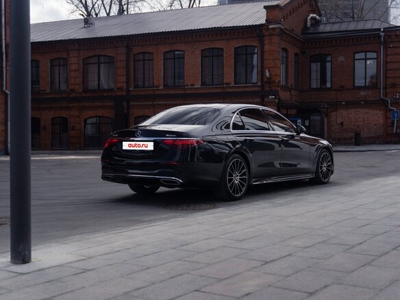 2021 Mercedes-Benz S-Класс 450 4MATIC VII (W223), чёрный, 8000000 рублей - вид 3