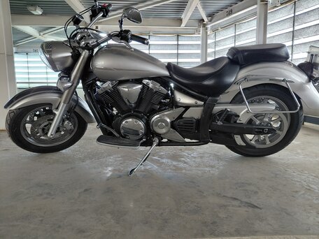 2007 Yamaha XVS1300, серебристый, 599999 рублей, вид 4