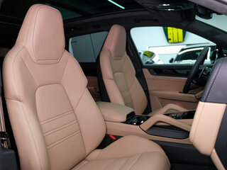 2026 Porsche Cayenne III Рестайлинг, серый, 20990000 рублей, вид 2