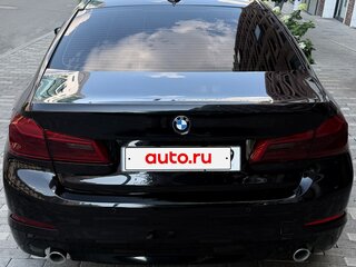 2017 BMW 5 серии 520d VII (G30/G31/G38), чёрный, 3450000 рублей, вид 4