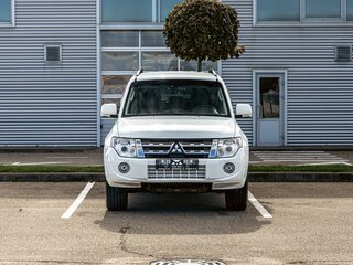 2014 Mitsubishi Pajero IV Рестайлинг 1, белый, 1795000 рублей, вид 2