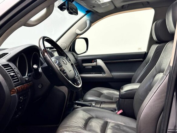 2010 Toyota Land Cruiser 200 Series, серый, 2361000 рублей - вид 18