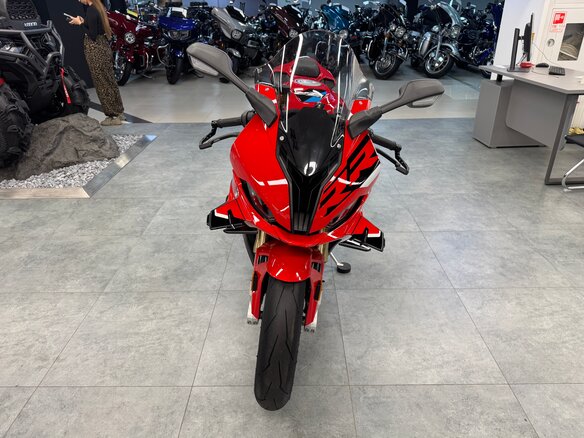 2024 BMW S 1000 RR, красный, 2060000 рублей - вид 2