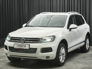 2013 Volkswagen Touareg II, белый, 2500000 рублей, вид 1