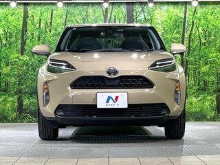 2023 Toyota Yaris Cross I, бежевый, 1430000 рублей, вид 3