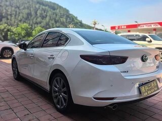 2021 Mazda 3 Axela IV (BP), белый, 1277777 рублей, вид 4